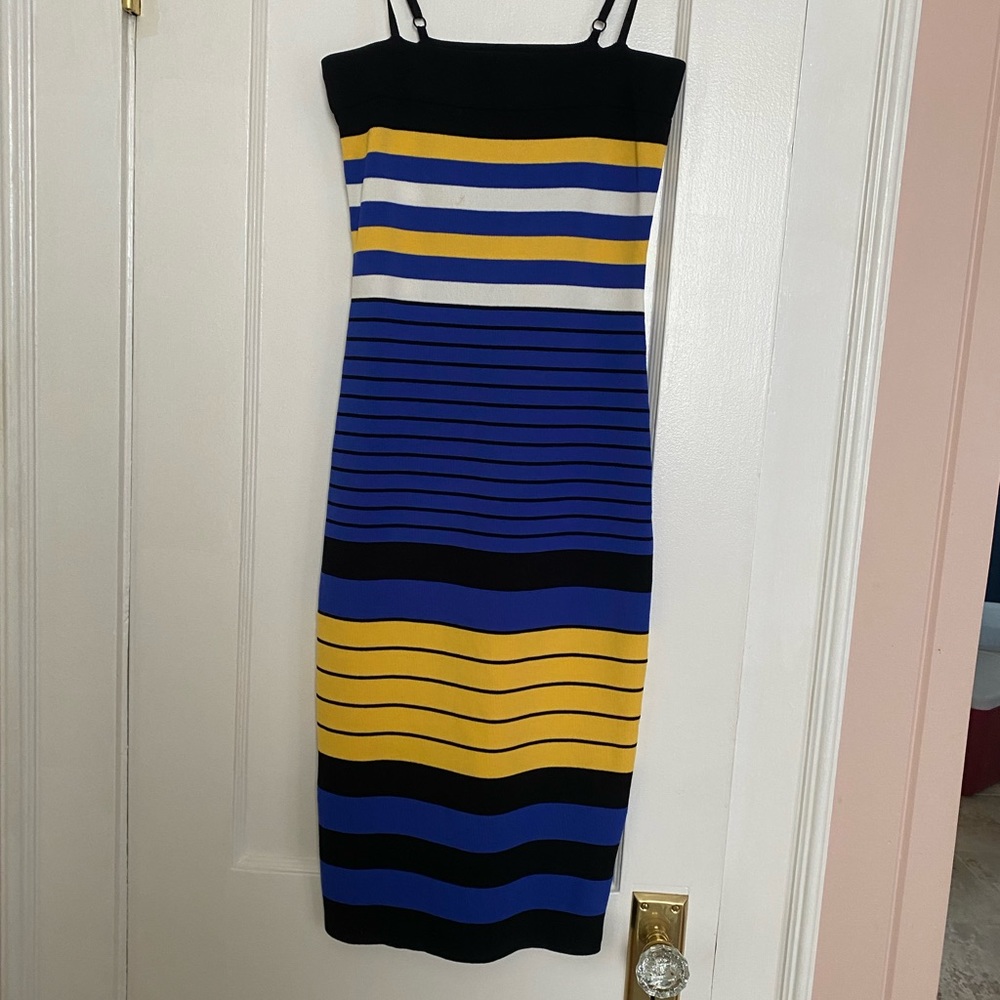 Blue yellow black. Very stretchy